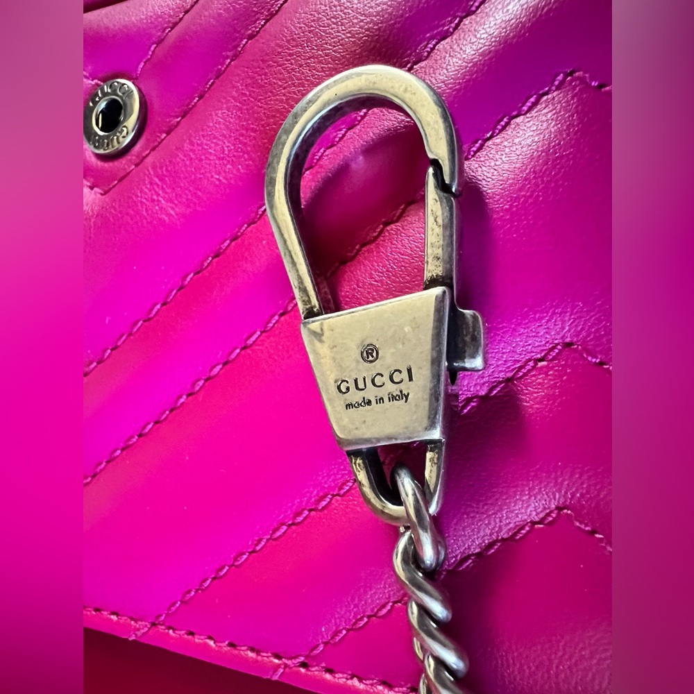 Gucci Fuchsia Calfskin Quilted Leather Shoulder Chain Mini Crossbody Bag - Picture 4 of 16